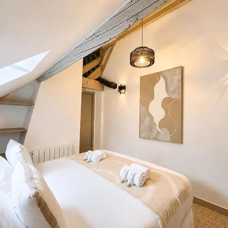 Place Des Vosges - Deluxe For 4