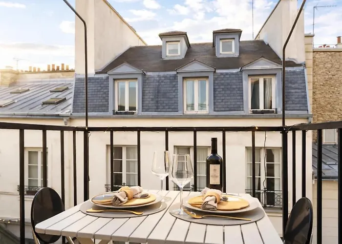 Place Des Vosges Апартаменты Париж