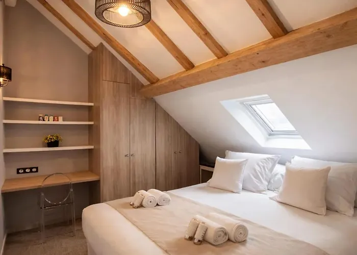 Place Des Vosges Апартаменты *