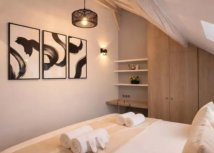 Place Des Vosges Париж